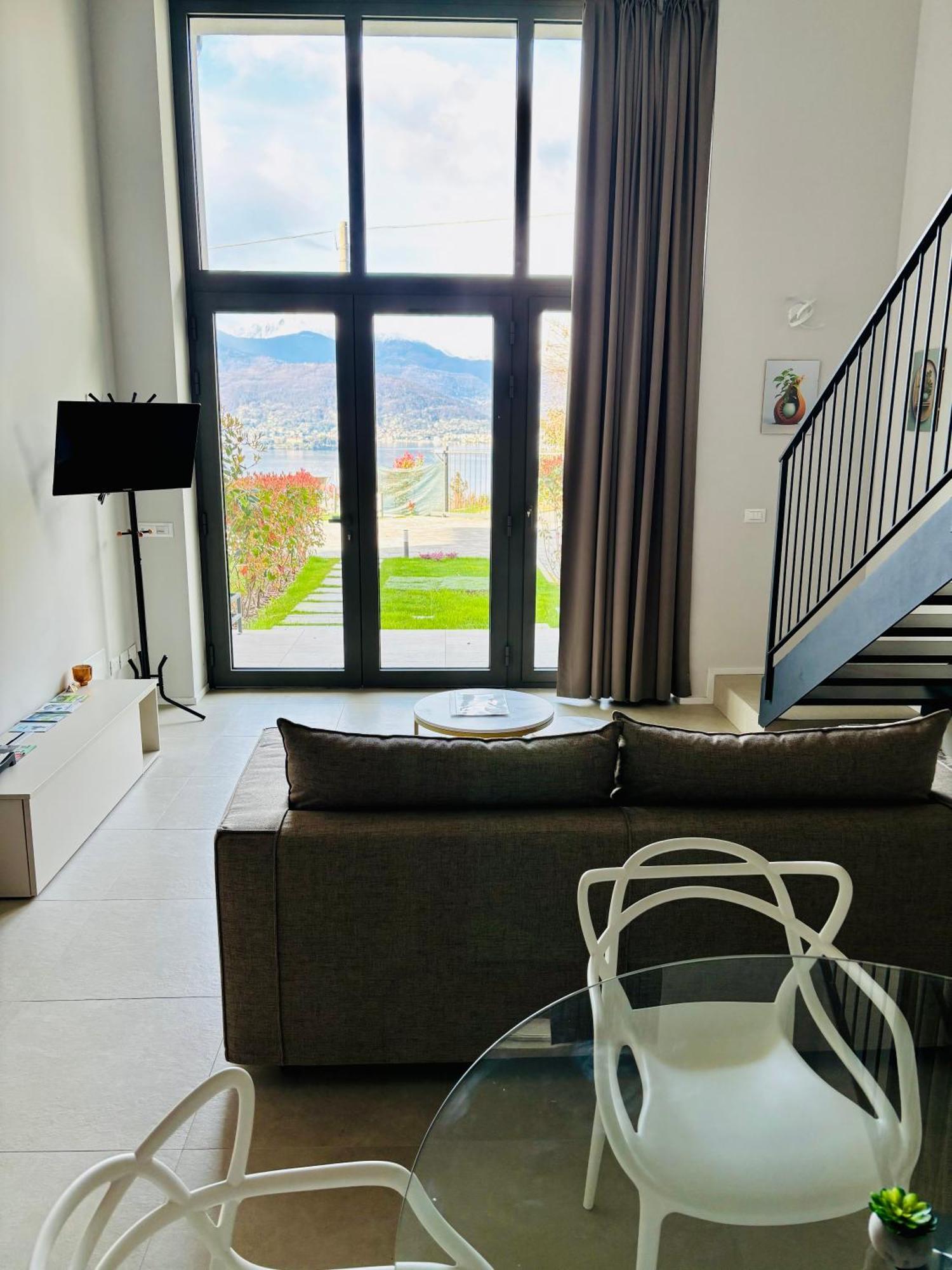 Panorama Loft Apartments Stresa Exterior photo